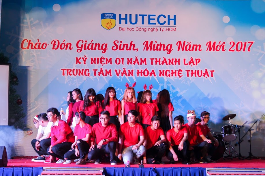 CLB Thanh nhạc 13WIN13 chiếm sóng Lễ kỷ niệm 1 năm thành lập Trung tâm Văn hóa Nghệ thuật 53