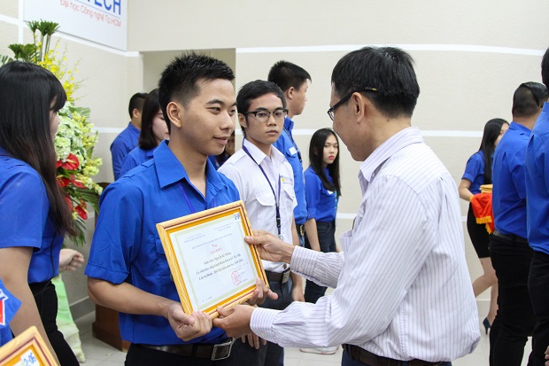Hội nghị Tổng kết công tác Đoàn – Hội và Phong trào Thanh niên năm học 2015 – 2016