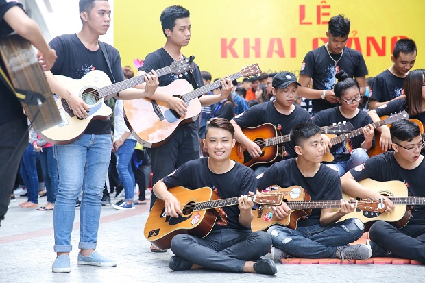 CLB Guitar 13WIN13 - Sức hút của những chàng trai cô gái đầy chất "bụi" 52