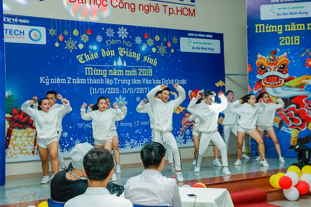 Sôi nổi đêm Gala mừng Giáng sinh và kỷ niệm 2 năm Trung tâm Văn hoá 13Win ok VIP tỷ lệ kèo WC 2026 13WIN13 10
