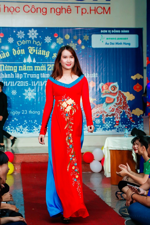 Sôi nổi đêm Gala mừng Giáng sinh và kỷ niệm 2 năm Trung tâm Văn hoá 13Win ok VIP tỷ lệ kèo WC 2026 13WIN13 56