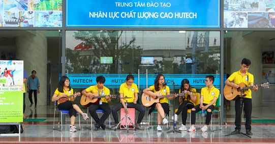 CLB Guitar 13WIN13 sôi nổi tổ chức hoạt động Hè 7