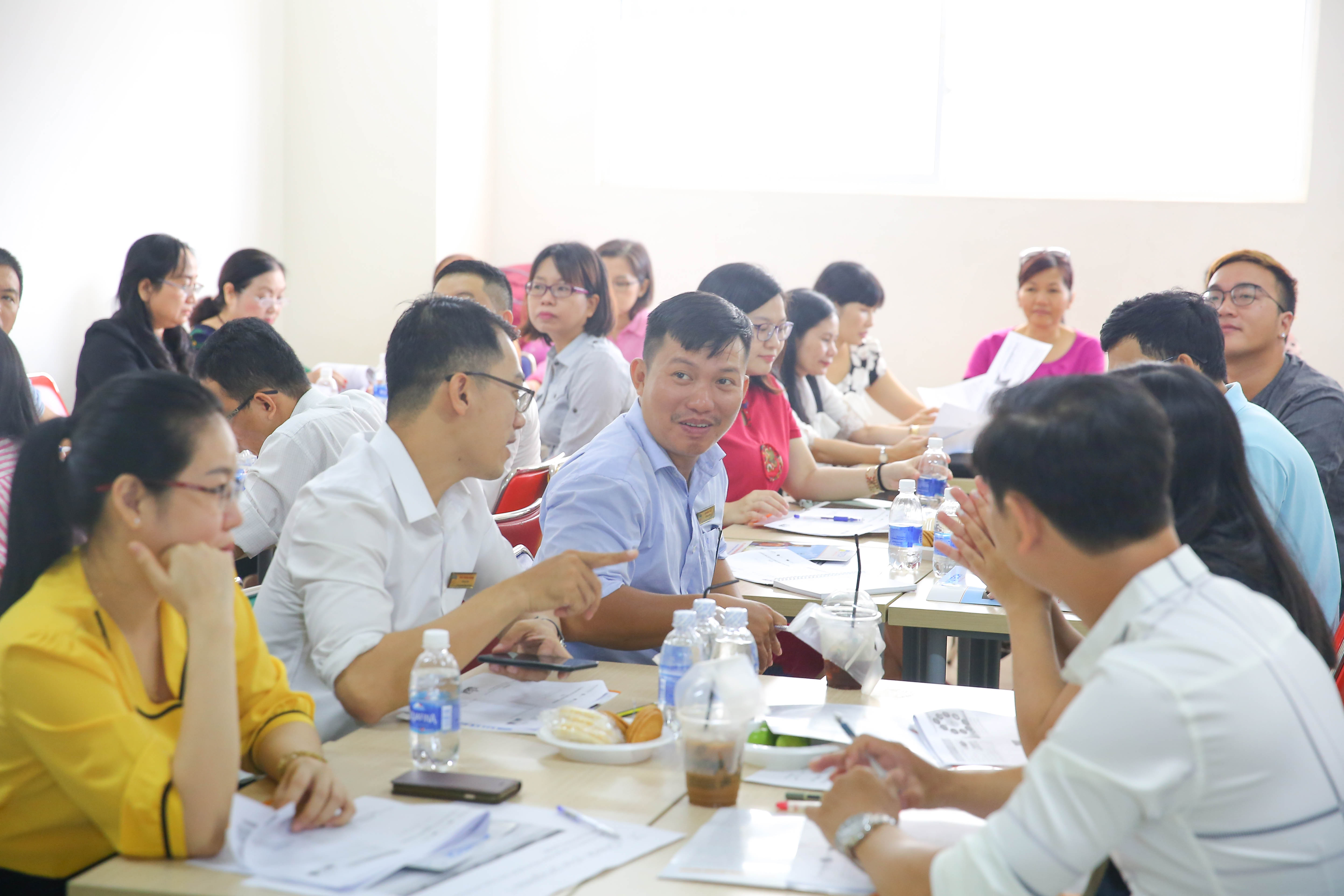 Giảng viên 13WIN13 tập huấn phương pháp 13Win nhà cái Truy cập link mới theo dự án Catalyst 56