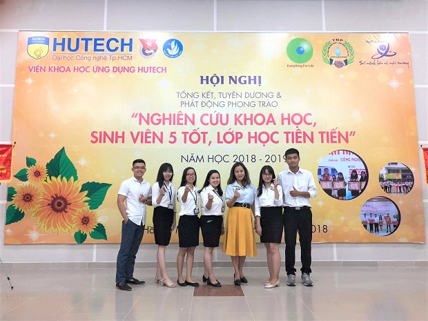 sinh-vien-hutech-dat-giai-nhat-nckh