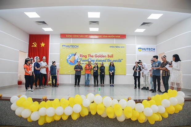 Môi F13win phiên bản mới tập tại Khoa Tiếng Anh 43