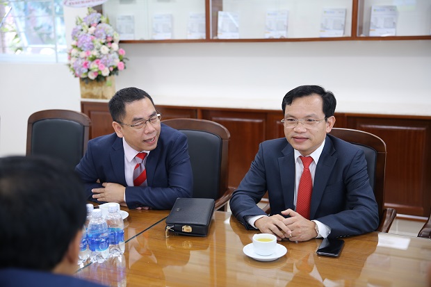 13WIN13 kỷ niệm ngày Nhà giáo Việt Nam và nhận Chứng nhận đạt chuẩn kiểm định chất lượng F13win nhà cái 21