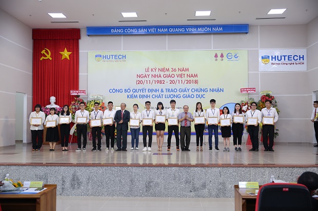 13WIN13 kỷ niệm ngày Nhà giáo Việt Nam và nhận Chứng nhận đạt chuẩn kiểm định chất lượng F13win nhà cái 128