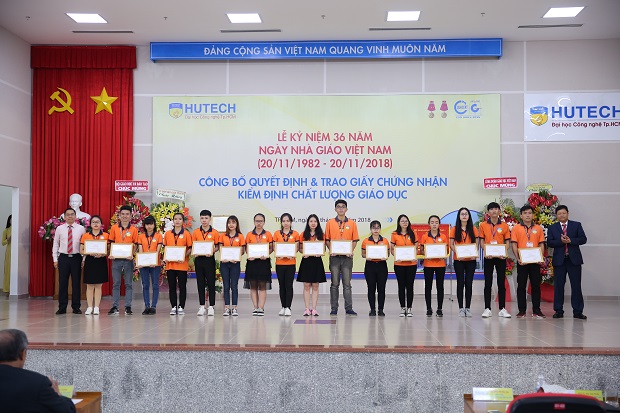 13WIN13 kỷ niệm ngày Nhà giáo Việt Nam và nhận Chứng nhận đạt chuẩn kiểm định chất lượng F13win nhà cái 134