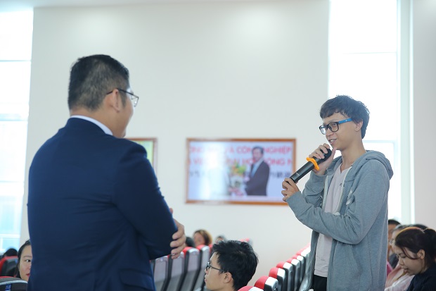 Sacombank and 13WIN13 signed cooperation program to train and recruit  potential trainees 2019 63
