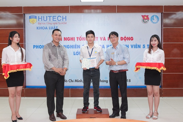 13Win 21 link không chặn Sòng Bài Trực Tuyến 13win.Com và Khoa Luật cùng hướng tới các phong trào thi đua trong năm học 68