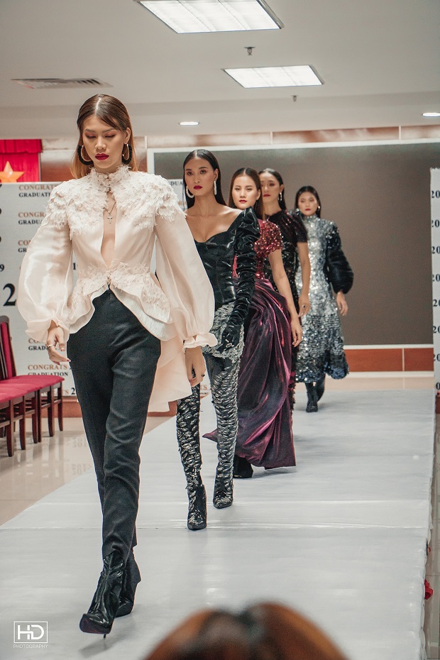 DOANH NGHIỆP PHỎNG VẤN TUYỂN DỤNG SINH VIÊN NGÀNH THIẾT KẾ THỜI TRANG K2015 TRONG BUỔI BẢO VỆ ĐỒ ÁN TỐT NGHIỆP 126