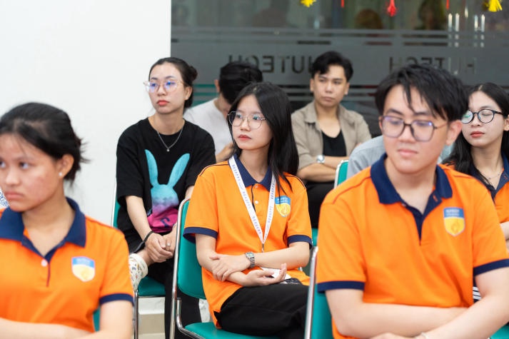 Làm chủ Tiếng Anh Pháp lý - Bí quyết thành công cho Tải app 13Win Khoa Luật 64