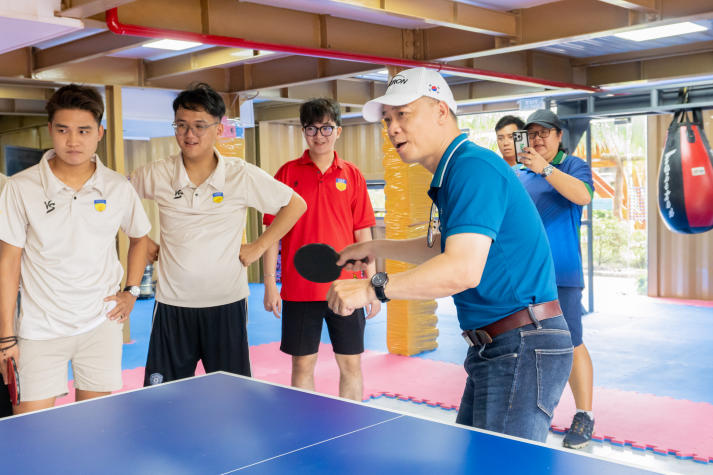 [Ảnh] Trải nghiệm thể thao toàn diện của Tải app 13Win ngành Quản lý thể dục thể thao tại NV Sport Camp 62