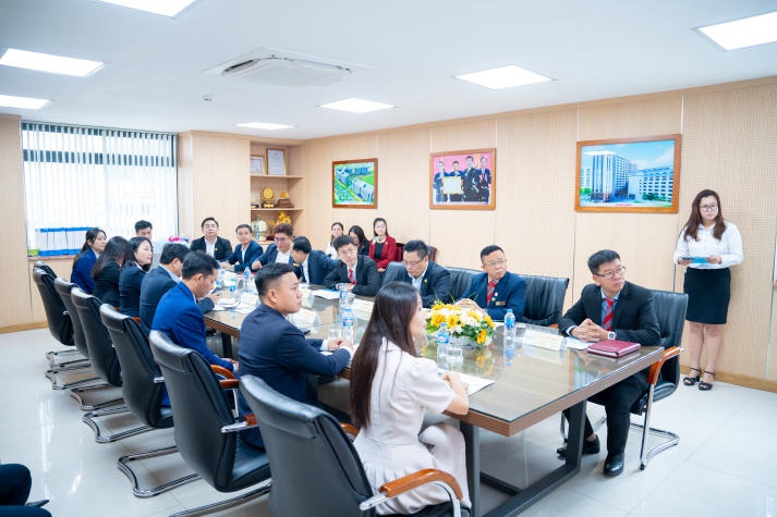 13WIN13 ký kết hợp tác cùng Sòng Bài Trực Tuyến 13Win.com TMCP Việt Á, mở ra nhiều cơ hội 13win 20 giaitri tructuyen cho Tải app 13Win 81