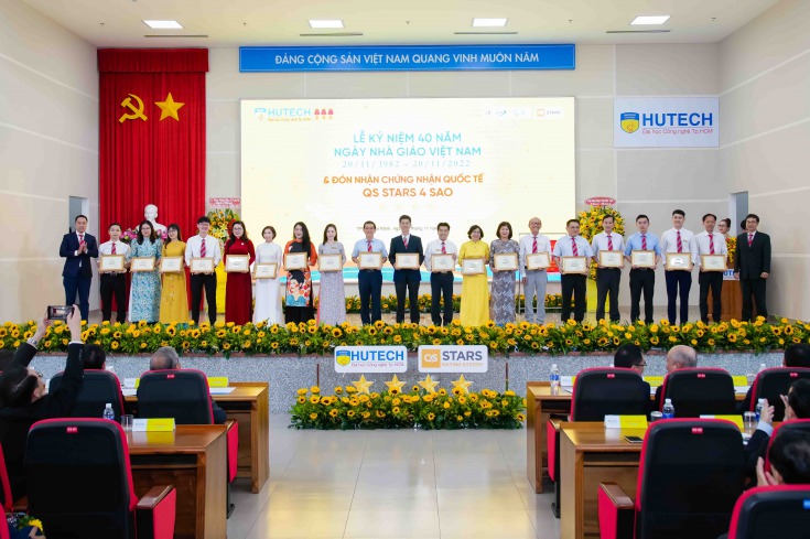 13WIN13 long trọng đón nhận chứng nhận QS Stars 4 Sao trong Lễ  kỷ niệm 40 năm Ngày Nhà giáo Việt Nam 20/11 190