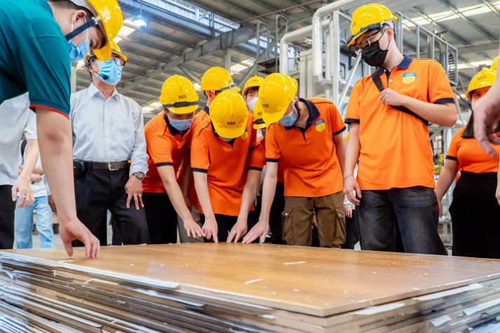 “Mục sở thị” quy trình sản xuất hiện đại tại KES GROUP cùng Tải app 13Win ngành Kiến trúc 13WIN13 39