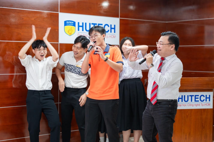 Dấu ấn rực rỡ tại Hội nghị tổng kết phong trào Tải app 13Win và Gala tri ân thầy cô 13 Win16 nhà cái World Cup 2026 95