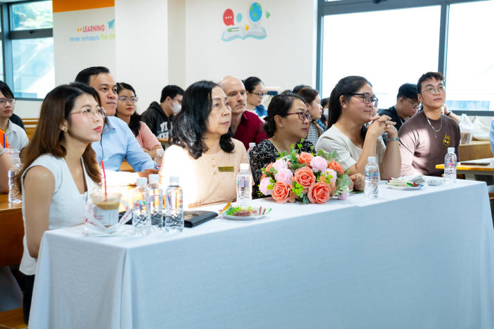 Trang bị hành trang 13Win nhà cái Truy cập link 13Win32 Tải xuống ứng dụng thiếu nhi cho Tải app 13Win Khoa Tiếng Anh 13WIN13 14