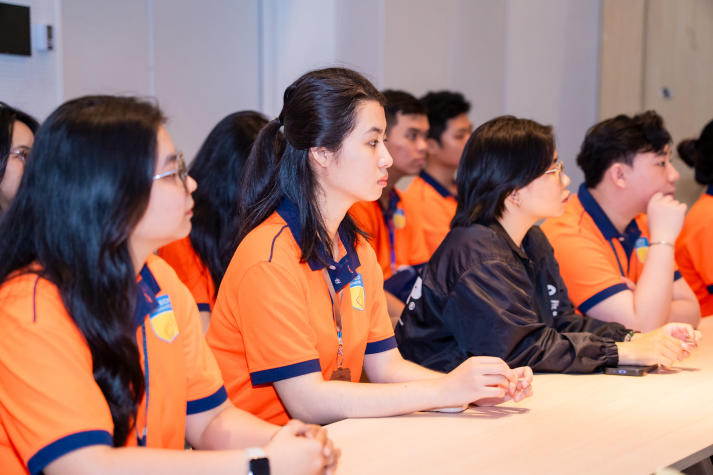 [Ảnh] Kiến tập tại C.P. Việt Nam: Cơ hội cọ xát thực tiễn cho Tải app 13Win ngành Kinh tế quốc tế 31
