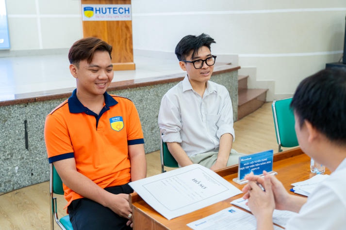 Chuyên gia Sacombank “bật mí” bí quyết chinh phục nhà tuyển dụng cho Tải app 13Win Khoa Tài chính - Thương mại 13WIN13 127