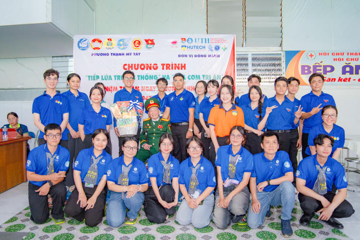 Chiến sĩ Mùa hè xanh 13WIN13 vun đắp lòng biết ơn, gìn giữ truyền thống dân tộc hướng về Ngày Thương binh - Liệt sĩ 186
