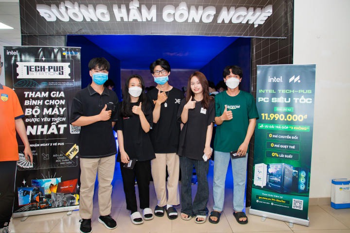 Gần 50 Trang Chủ 13Win.com Chính Thức Tặng 88k mang đến 3000 vị trí tuyển dụng hấp dẫn cho Tải app 13Win tại 13WIN13 IT OPEN DAY 2023 291