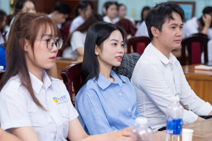 ​Ra mắt những “thủ lĩnh mới” tại Đại hội Liên Chi hội Khoa Quản trị 13Win002 Truy cập link - Nhà hàng - Khách sạn nhiệm kỳ 2025 - 2028 43