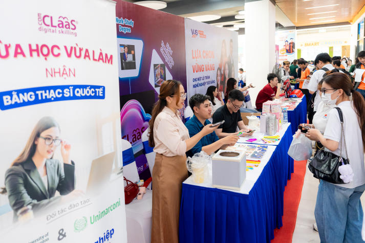 [Video] Doanh nghiệp đa quốc gia “đổ bộ” 13WIN13 International Job Fair 2025, mở ra hàng ngàn cơ hội 13win 20 giaitri tructuyen cho Tải app 13Win 84