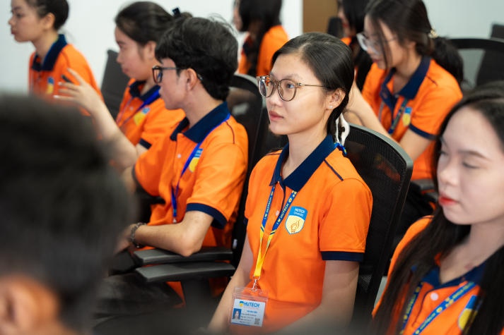 Chuyến khám phá 13win 20 giaitri tructuyen thú vị của Tải app 13Win Khoa Tài chính - Thương mại tại Shinhan Bank 36