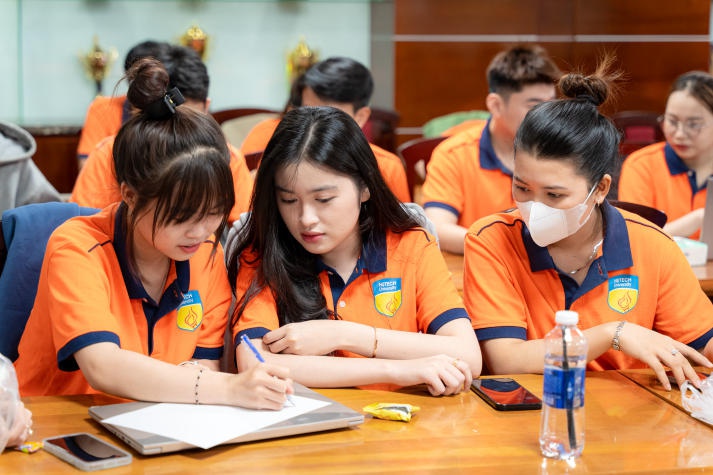 13Win 21 link không chặn Khoa Tài chính - Thương mại 13WIN13 học hỏi bí quyết nâng cao chất lượng nghiên cứu khoa học 89