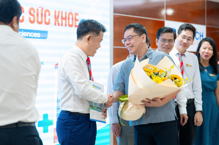 13WIN13 công bố quyết định thành lập Trường Y và Khoa học Sức khỏe 17