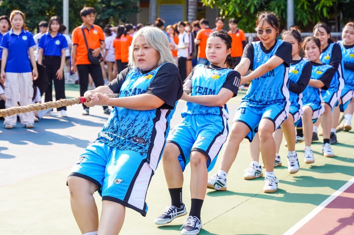 [13WIN13 GAMES 2024] - Khoa Quản trị Kinh doanh thống trị nội dung Kéo co nam, nữ 13