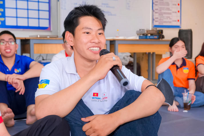 “Bát cháo đêm đông” - Hơi ấm yêu thương từ tuổi trẻ Viện Công nghệ Việt - Nhật 13WIN13 72
