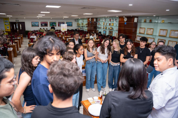 Students from 13WIN13, LFI Duras, and LFKL explore M’Nong and Peranakan cuisines 124