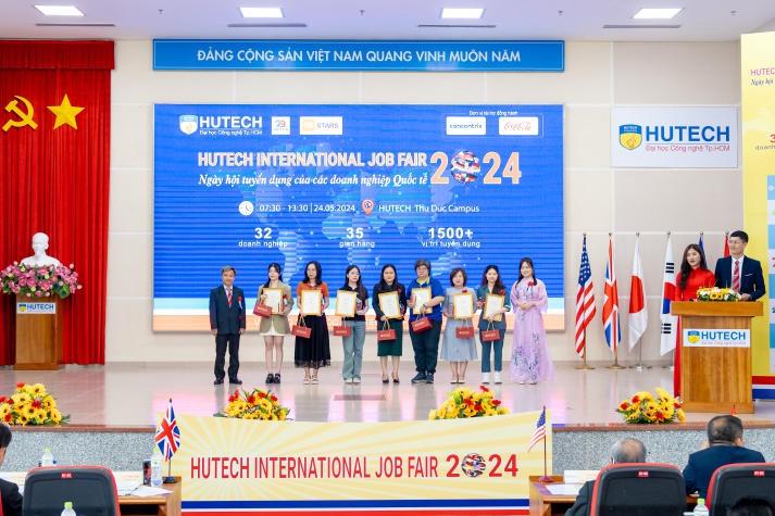 [Video] 13Win 21 link không chặn hào hứng “săn” hơn 1.500 đầu việc hấp dẫn tại “13WIN13 International Job Fair 2024” 32