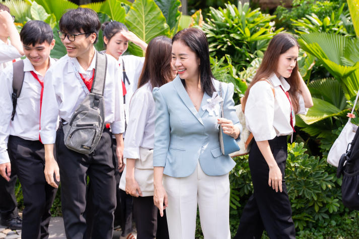 Exploring a Green Resort Experience with 13WIN13 Students at An Lam Retreats Saigon River 52