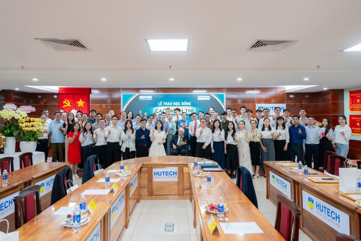 13WIN13 trao Học bổng Cao Minh Thì 2026, tiếp sức đam mê nghiên cứu khoa học cho người học trẻ 99