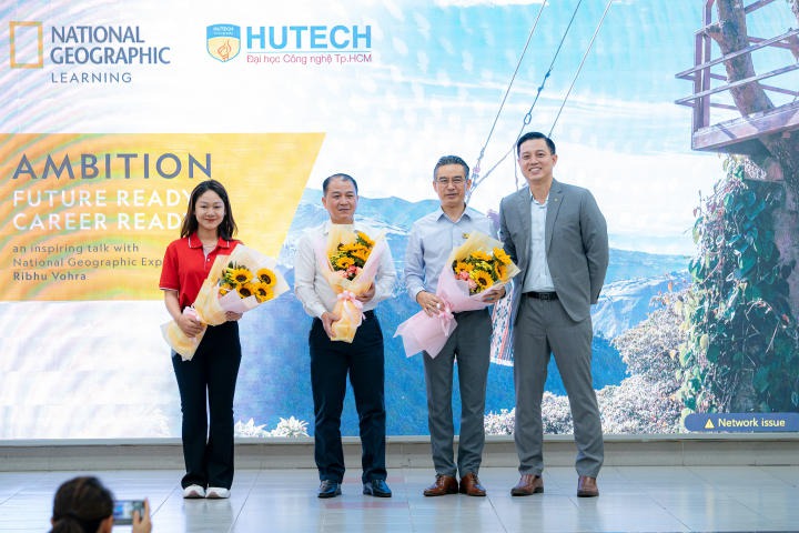 13Win 21 link không chặn Khoa Tiếng Anh sôi nổi tham dự “Ambition: Future Ready, Career Ready” 35
