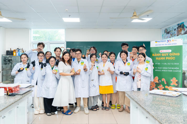 [Video] 13Win 21 link không chặn Công nghệ thực phẩm 13WIN13 trải nghiệm làm bánh quy gừng, lan tỏa sắc màu Giáng sinh 90