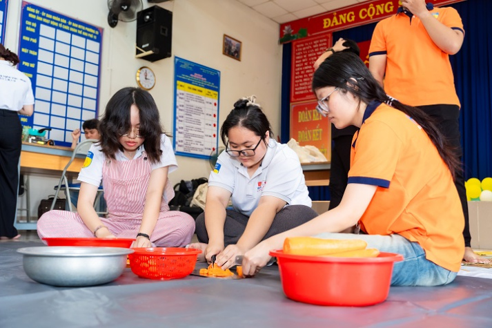 Ngày hội Trang Chủ Sòng Bạc 13win.com Uy Tín VJIT 2025: Gắn kết tình thân các thế hệ 48