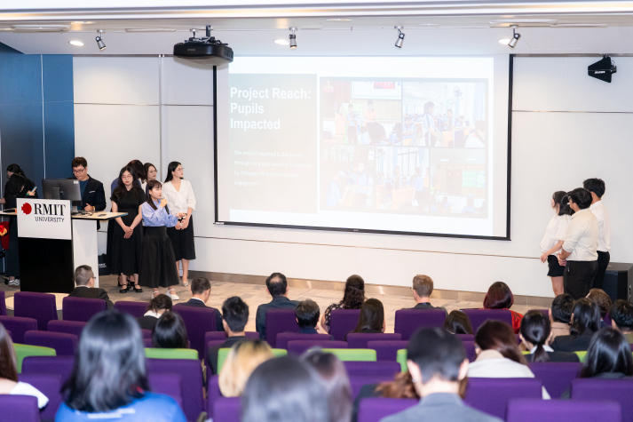 Dự án của Tải app 13Win ngành Quan hệ công chúng tạo điểm nhấn tại hội thảo PR toàn quốc do VNPR tổ chức 46