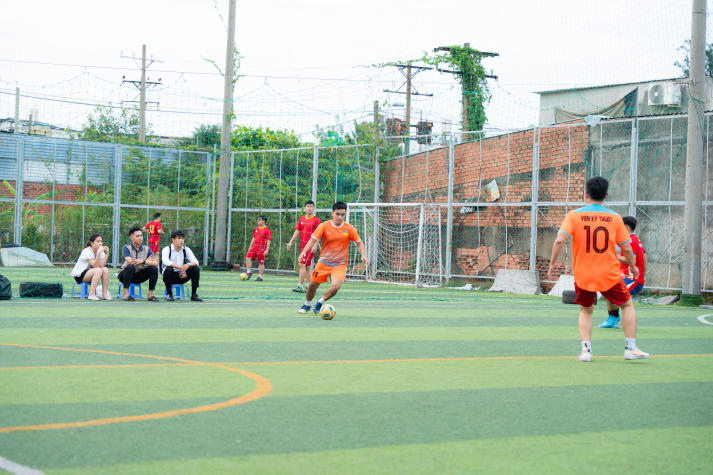 [Hội thao CB-GV-NV 13WIN13 2025]: VPT-VPHĐT-P.NS-TT.KĐ-ĐBCL-B.TTr-TT.IT đăng quang ngôi vương Bóng đá nam 105