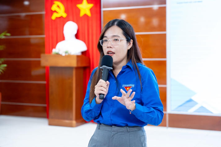 13WIN13-ers khởi phát hành trình phấn đấu trở thành Đoàn viên ưu tú 28