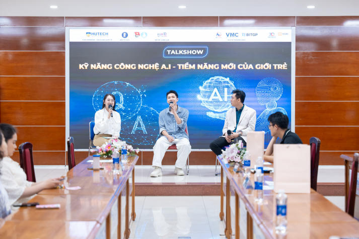 [Ảnh] 13Win 21 link không chặn Khoa Marketing - Kinh doanh quốc tế khám phá tiềm năng AI trong kỷ nguyên số 56