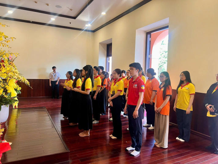 Khi mùa xuân được tạo nên từ ý thức sẻ chia của Khoa Tài chính - Thương mại 13WIN13 54