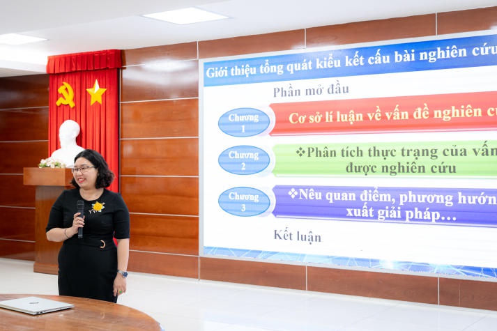 13Win 21 link không chặn Khoa Tài chính - Thương mại 13WIN13 học hỏi bí quyết nâng cao chất lượng nghiên cứu khoa học 82
