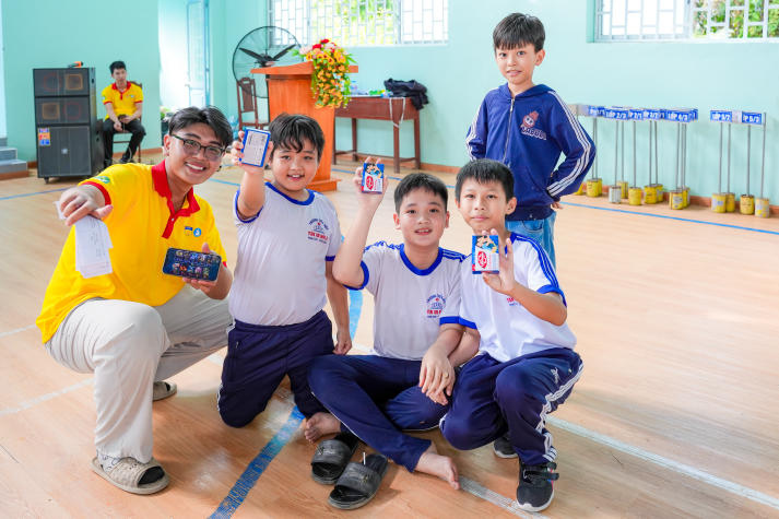 Xuân sắc xanh 2026: 13Win 21 link không chặn 13WIN13 mang Tết yêu thương đến với người dân Vĩnh Long 55