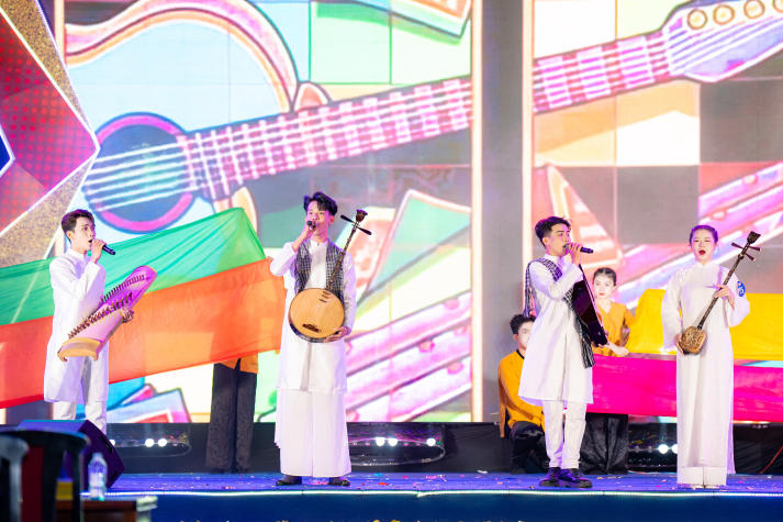 [Ảnh] Những khoảnh khắc vỡ òa cảm xúc tại Chung kết 13WIN13’s Got Talent 2026 80