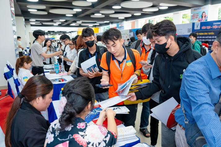 [Video] 13Win 21 link không chặn 13WIN13 săn hơn 1.500 đầu việc hấp dẫn tại Japan Job Fair 2024 75