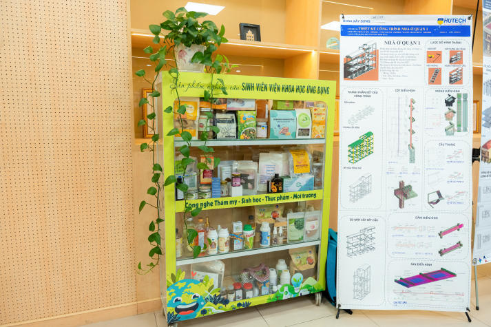 Học sinh THPT “đắm mình” trong không gian nghiên cứu tại Open Lab Day 13WIN13 35